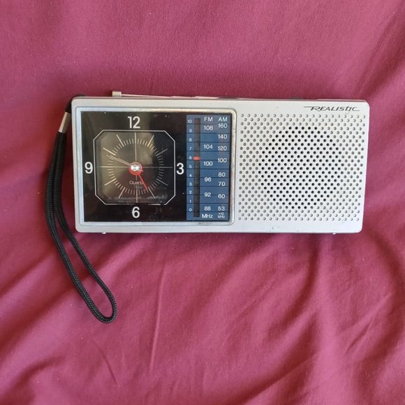 Vintage Radio Shack 12-1549 (Realistic) Chronomatic-242 Radio, Clock & Alarm - Picture 4 of 11